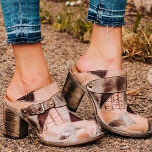 Freebird by Steven Beetle Patchwork Leather Clogs in Blush Multi Size 10